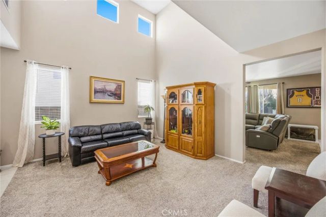 8470 Lindenhurst, Riverside, CA 92508