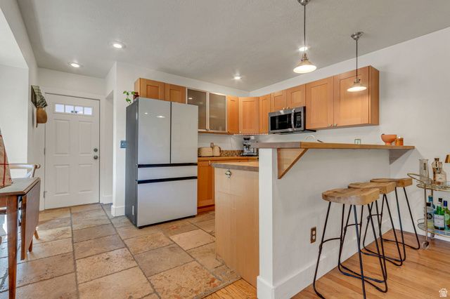 1131 E RIDGEDALE LN, Salt Lake City, UT 84106