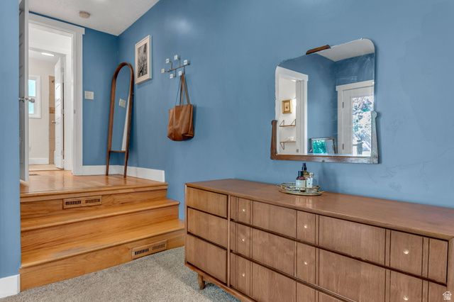 1131 E RIDGEDALE LN, Salt Lake City, UT 84106