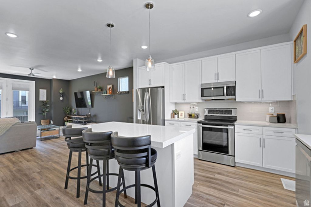 Image 6 of property listing at 6372 W BIRCH RUN RD, South Jordan, UT 84009