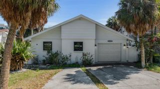 1040 SYLVAN DRIVE, Sarasota, FL 34234