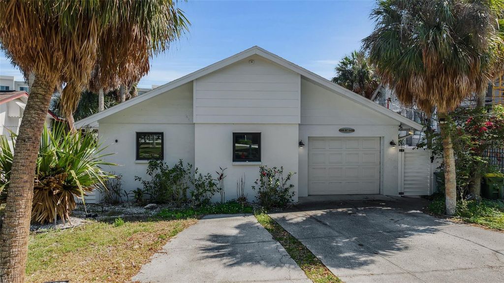 1040 SYLVAN DRIVE, Sarasota, FL 34234