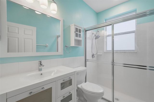 4480 NW 42nd Ter, Coconut Creek, FL 33073