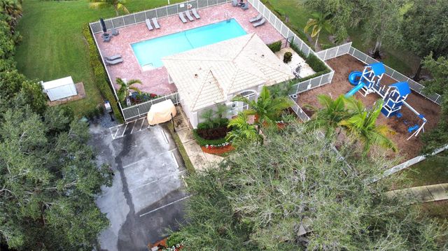 4480 NW 42nd Ter, Coconut Creek, FL 33073