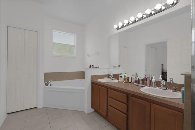 3940 HEATHCOTE DRIVE, Orlando, FL 32829