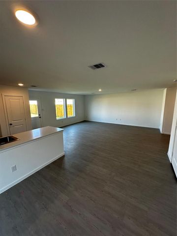 703 Umbrella Tree Drive, Magnolia, TX 77354