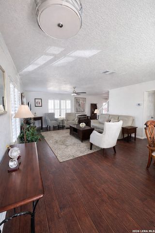 11303 Chaco Cyn, San Antonio, TX 78245