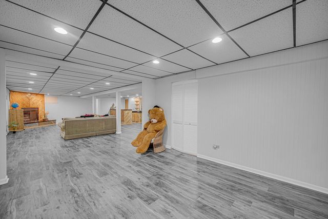 933 Shambliss Lane, Buffalo Grove, IL 60089