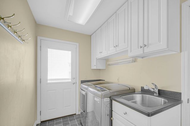 933 Shambliss Lane, Buffalo Grove, IL 60089