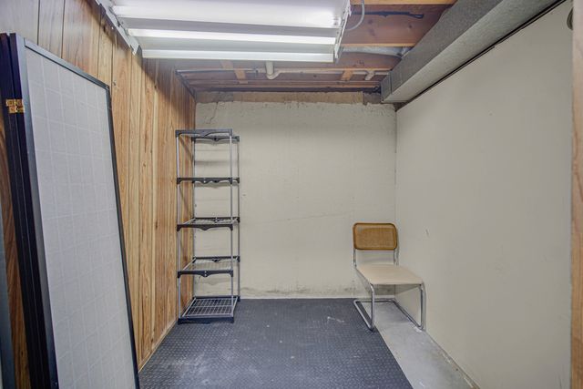 933 Shambliss Lane, Buffalo Grove, IL 60089