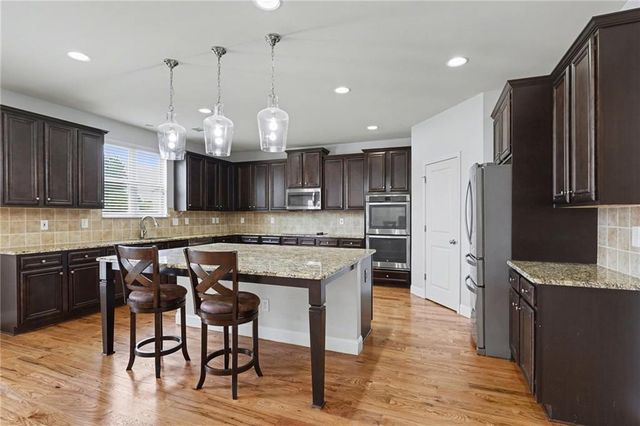 270 St Annes Place, Covington, GA 30016