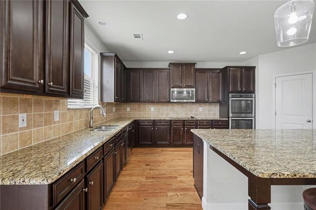 270 St Annes Place, Covington, GA 30016