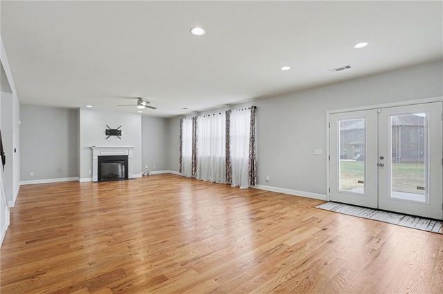 270 St Annes Place, Covington, GA 30016