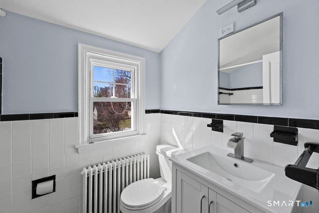 69 Edgemere Avenue, West Hartford, CT 06110