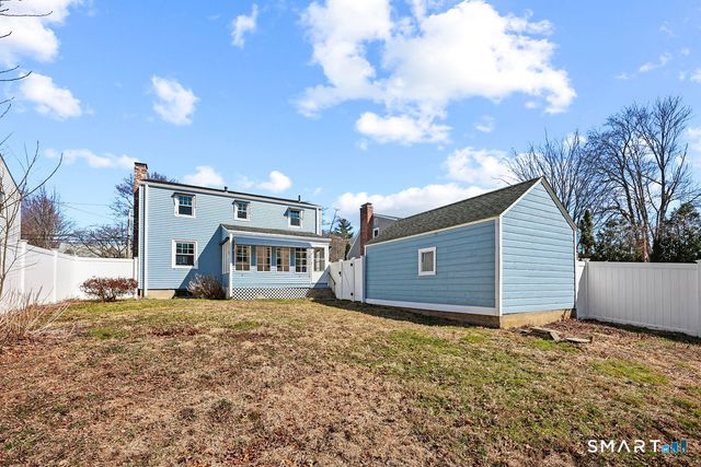 69 Edgemere Avenue, West Hartford, CT 06110