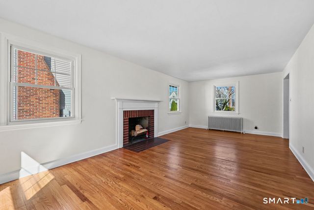 69 Edgemere Avenue, West Hartford, CT 06110