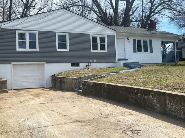 7923 James A Reed Road, Kansas City, MO 64138