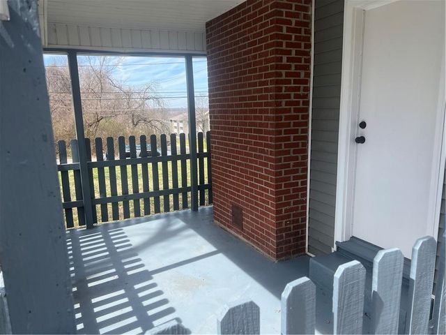 7923 James A Reed Road, Kansas City, MO 64138