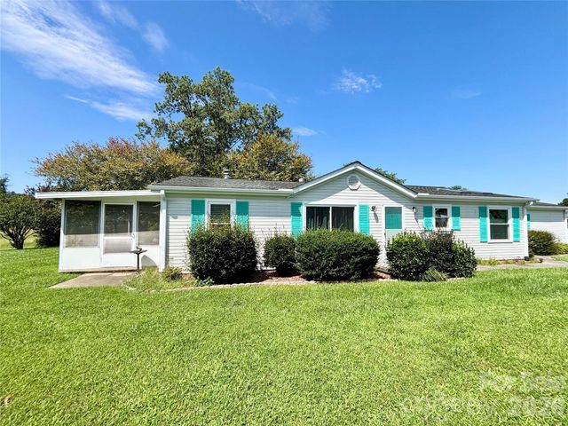236 Riverwind Drive, Hendersonville, NC 28739