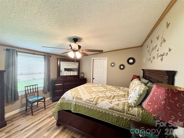 236 Riverwind Drive, Hendersonville, NC 28739