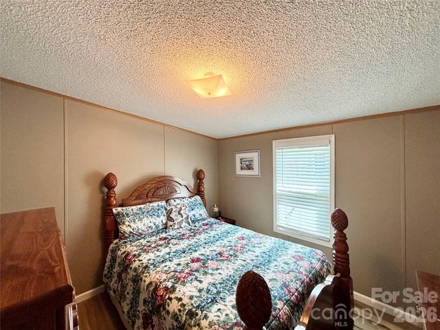 236 Riverwind Drive, Hendersonville, NC 28739