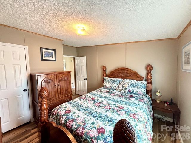 236 Riverwind Drive, Hendersonville, NC 28739