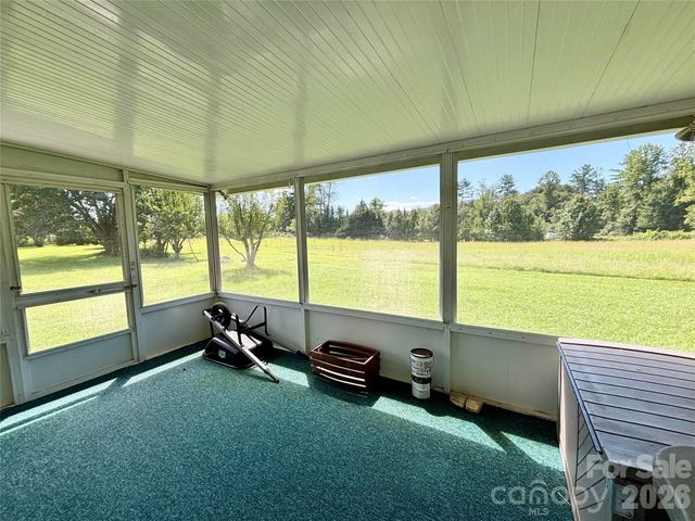 236 Riverwind Drive, Hendersonville, NC 28739
