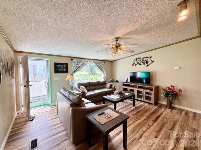 236 Riverwind Drive, Hendersonville, NC 28739