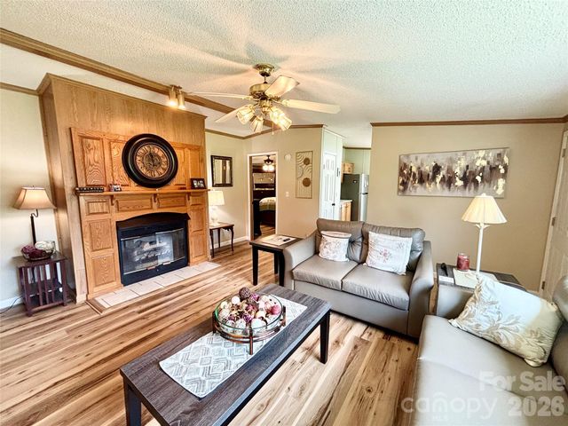 236 Riverwind Drive, Hendersonville, NC 28739