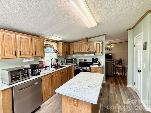 236 Riverwind Drive, Hendersonville, NC 28739