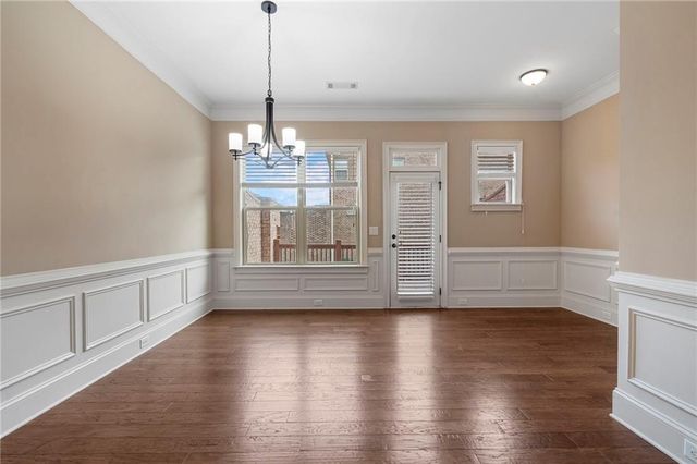 427 Alderwood Street, Atlanta, GA 30328