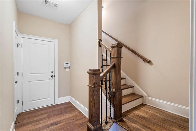 427 Alderwood Street, Atlanta, GA 30328