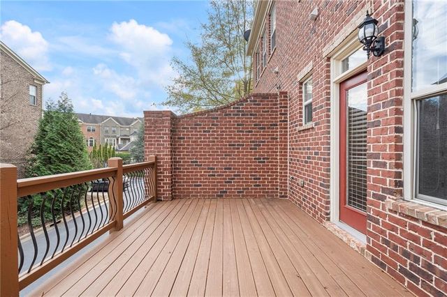 427 Alderwood Street, Atlanta, GA 30328