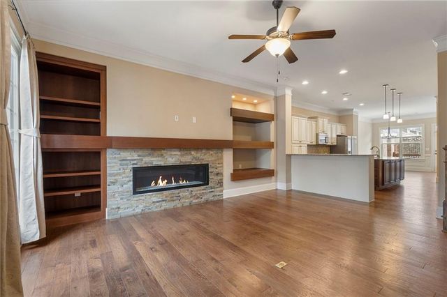 427 Alderwood Street, Atlanta, GA 30328