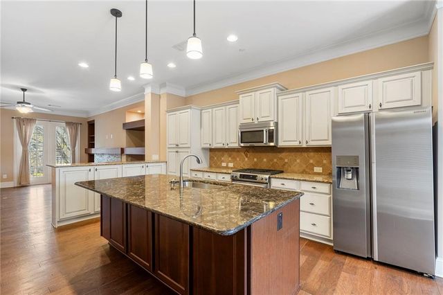 427 Alderwood Street, Atlanta, GA 30328