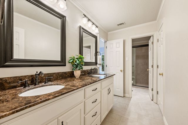 1111 Calais Drive, Southlake, TX 76092