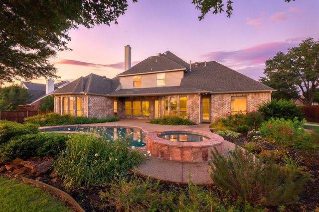 1111 Calais Drive, Southlake, TX 76092