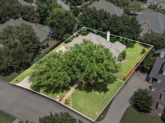 1111 Calais Drive, Southlake, TX 76092