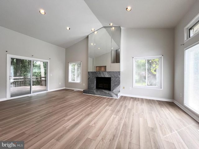 10901 BROAD GREEN TER, Rockville, MD 20854