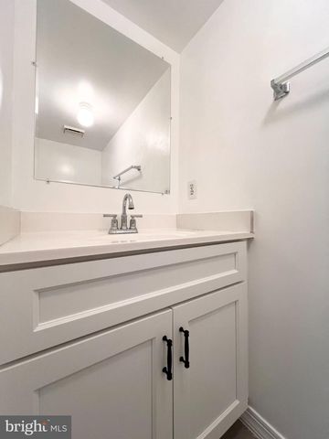 10901 BROAD GREEN TER, Rockville, MD 20854