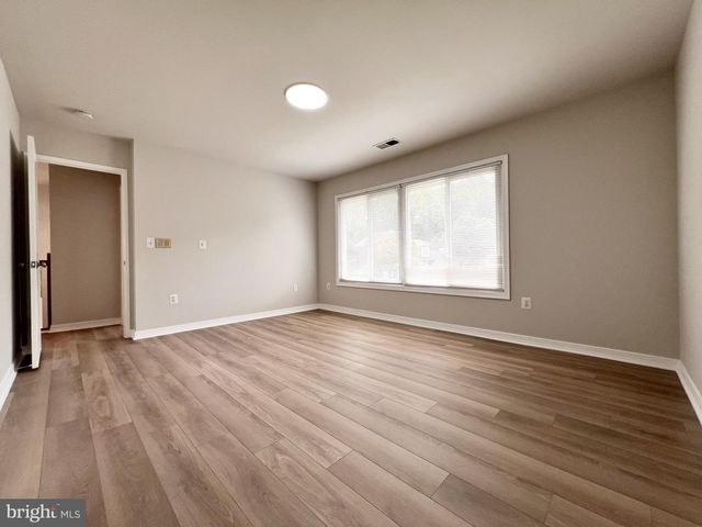 10901 BROAD GREEN TER, Rockville, MD 20854