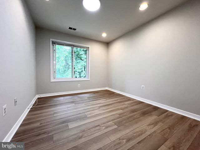 10901 BROAD GREEN TER, Rockville, MD 20854
