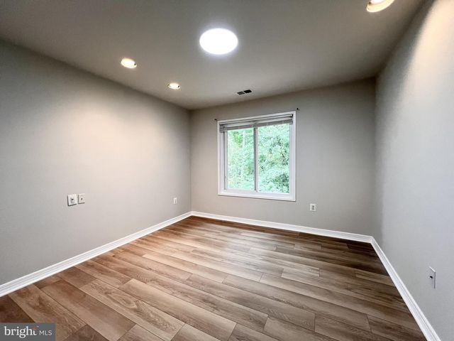 10901 BROAD GREEN TER, Rockville, MD 20854