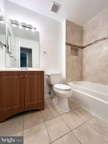 10901 BROAD GREEN TER, Rockville, MD 20854