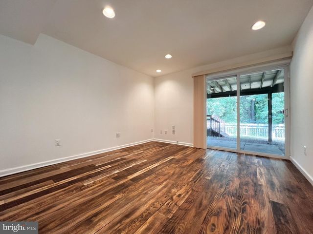 10901 BROAD GREEN TER, Rockville, MD 20854