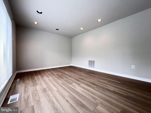 10901 BROAD GREEN TER, Rockville, MD 20854