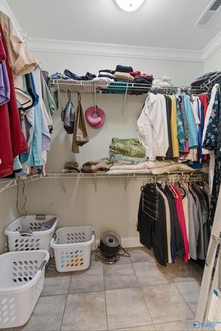 1525 Willow Beach Road, Guntersville, AL 35976