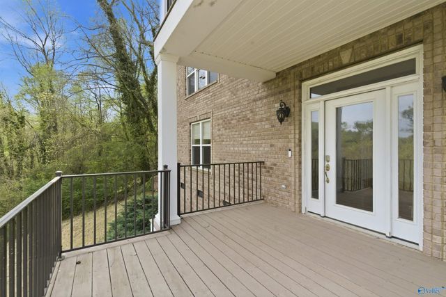 1525 Willow Beach Road, Guntersville, AL 35976