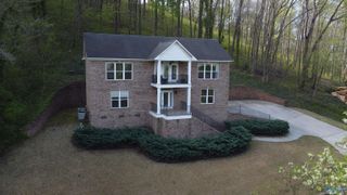 1525 Willow Beach Road, Guntersville, AL 35976