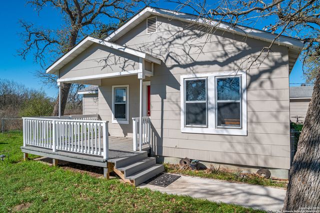2974 FM 467, Seguin, TX 78155